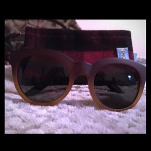 Beautiful Tomms sunglasses